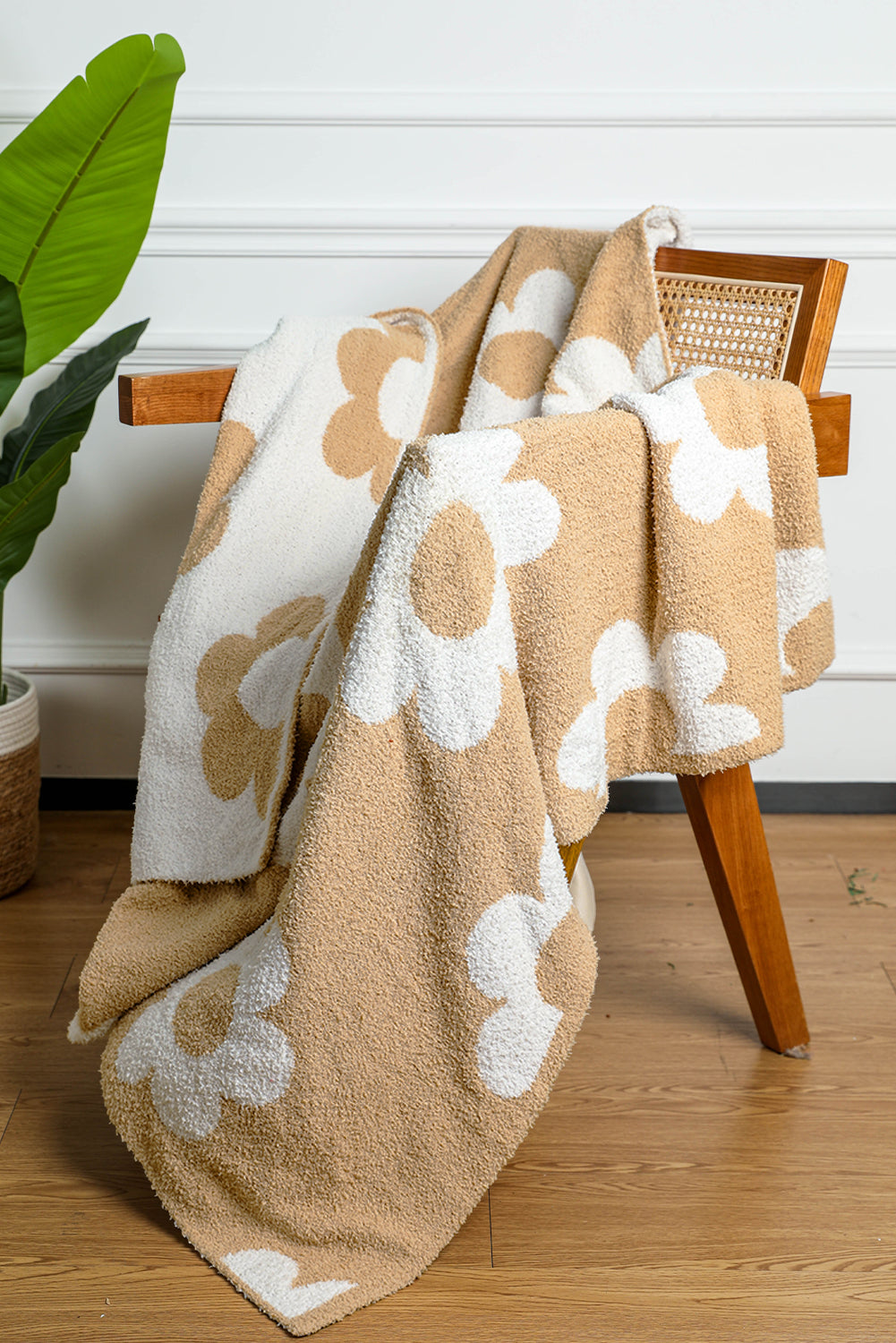 Parchment 127*152cm Floral Print Soft Throw Blanket